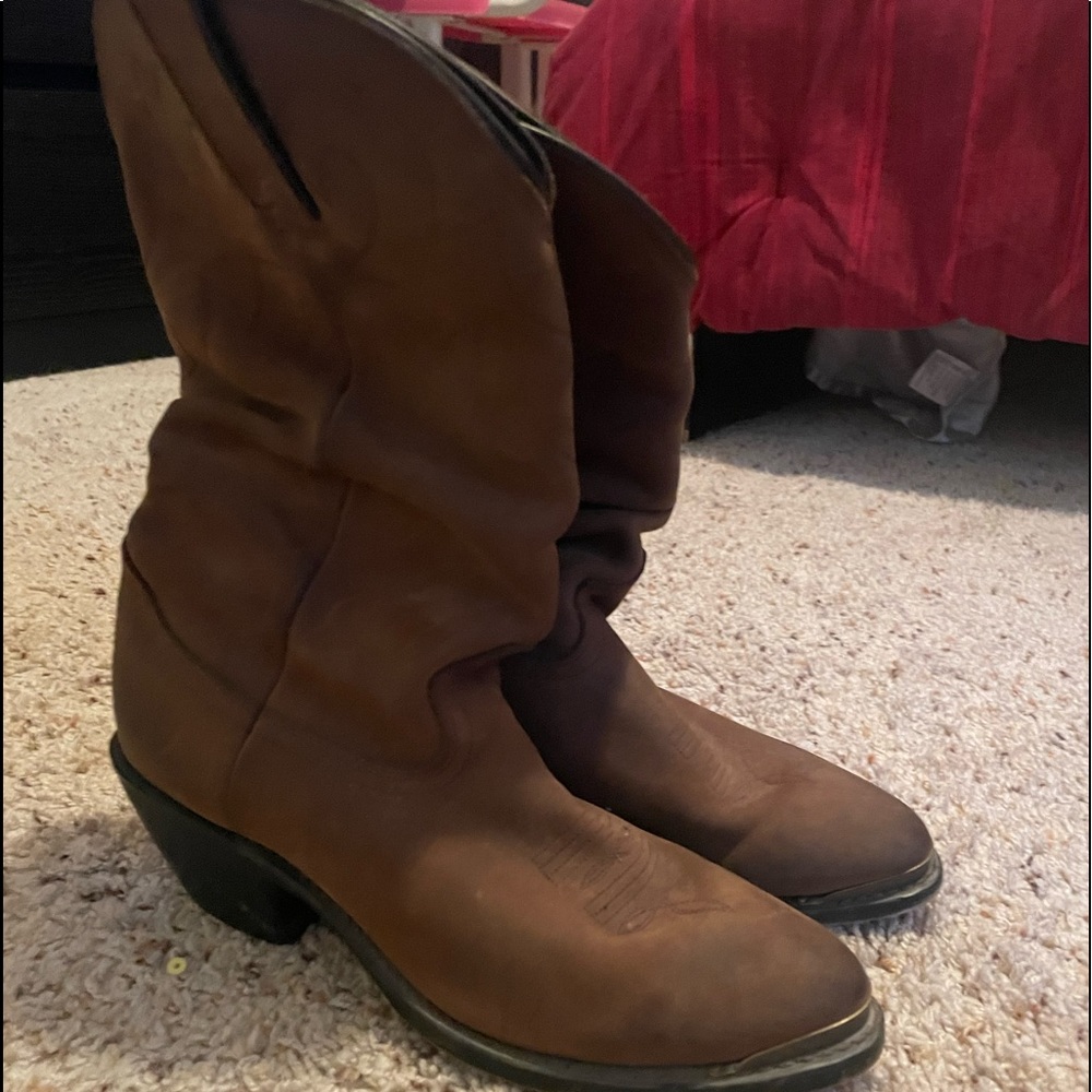 Durango brand soft leather slouchy cowboy boots.